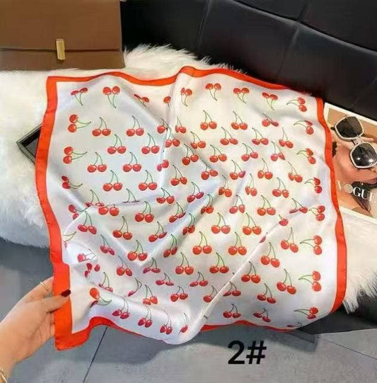 Naisten huivi kirsikat