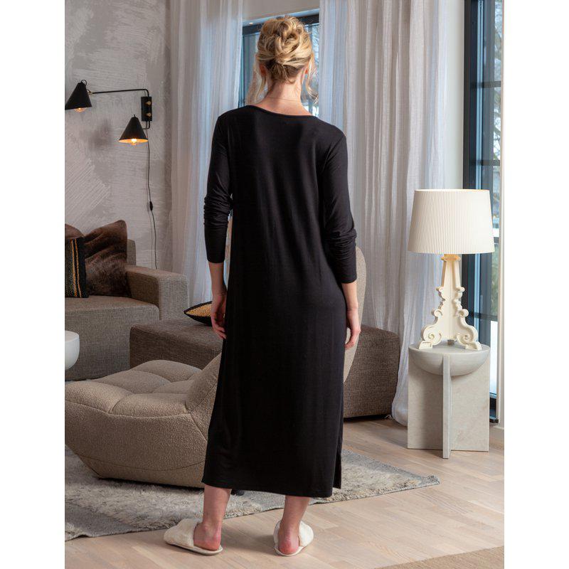 Maxiyöpaita taskuilla Trofe