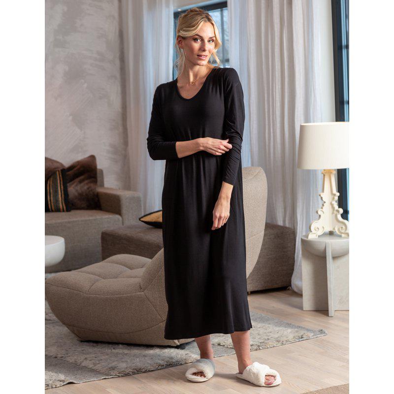 Maxiyöpaita taskuilla Trofe