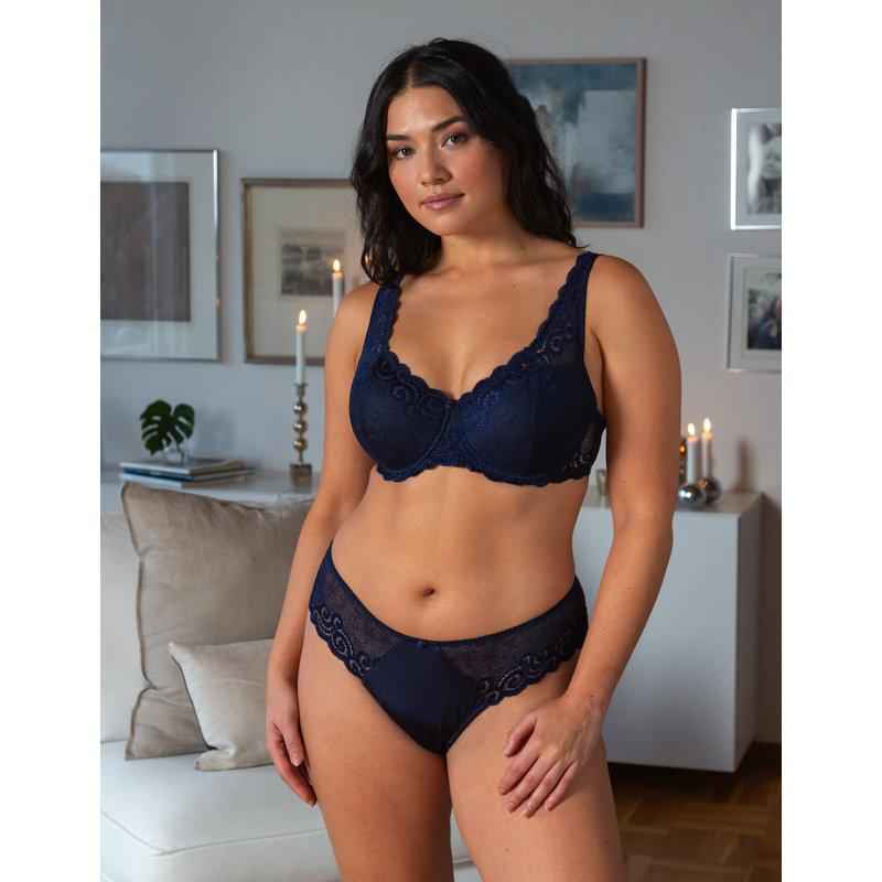 Kevyesti topattu rintaliivi Trofe Irene