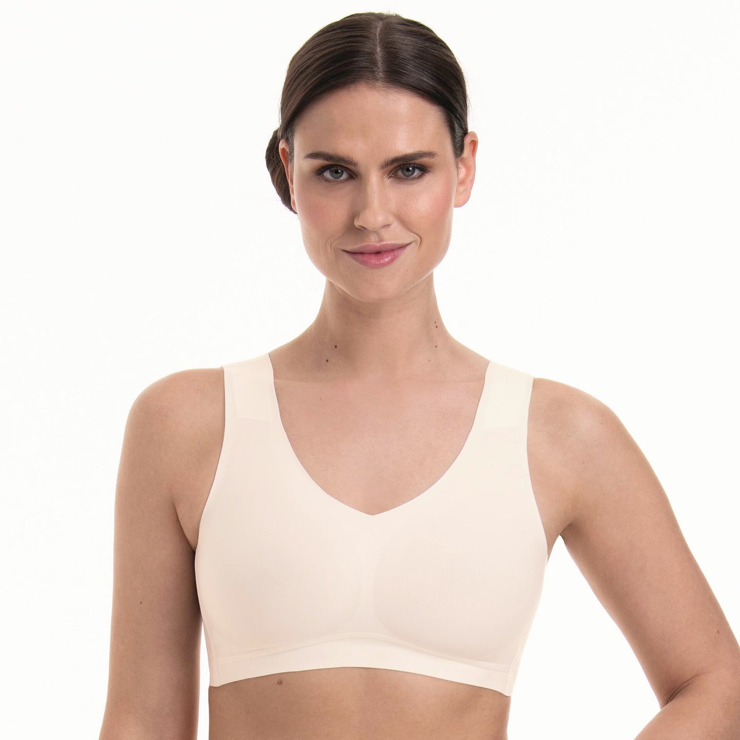 Anita Essential Bralette kaaritueton ja Saumaton rintaliivi